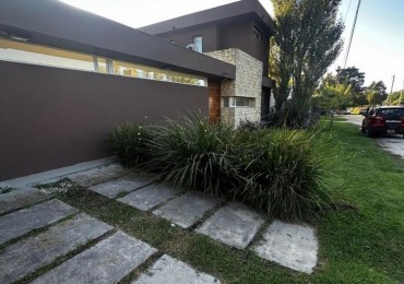 ALQUILER CASA 5 AMBIENTES 12 MESES EN ACANTILADOS