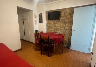 Departamento 1 ambiente y medio dividido    Z/ Aldrey    Alberti  y Santa Fe