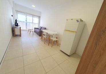 ALQUILER AMBIENTE Y MEDIO A LA CALLE ESTUDIANTES